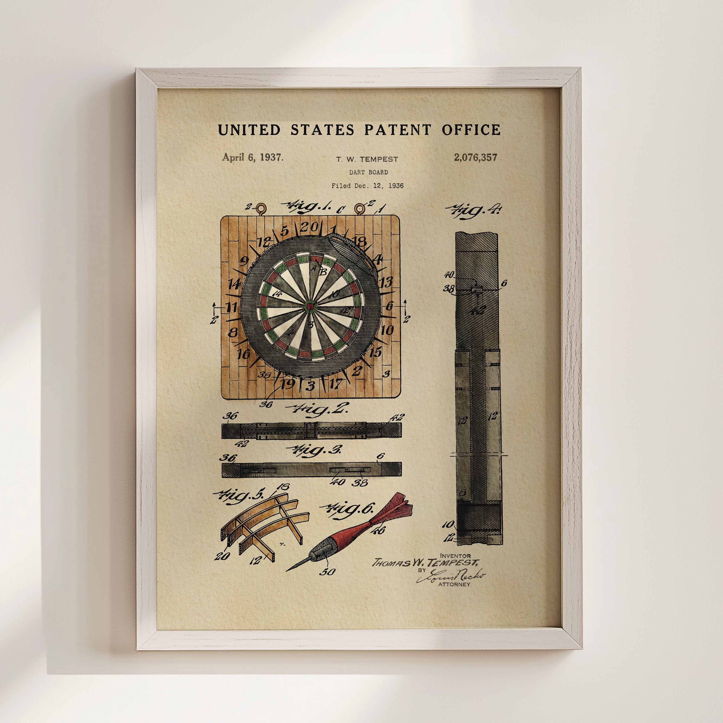 The image is a framed patent drawing depicting a dartboard and various technical drawings related to the dartboard.