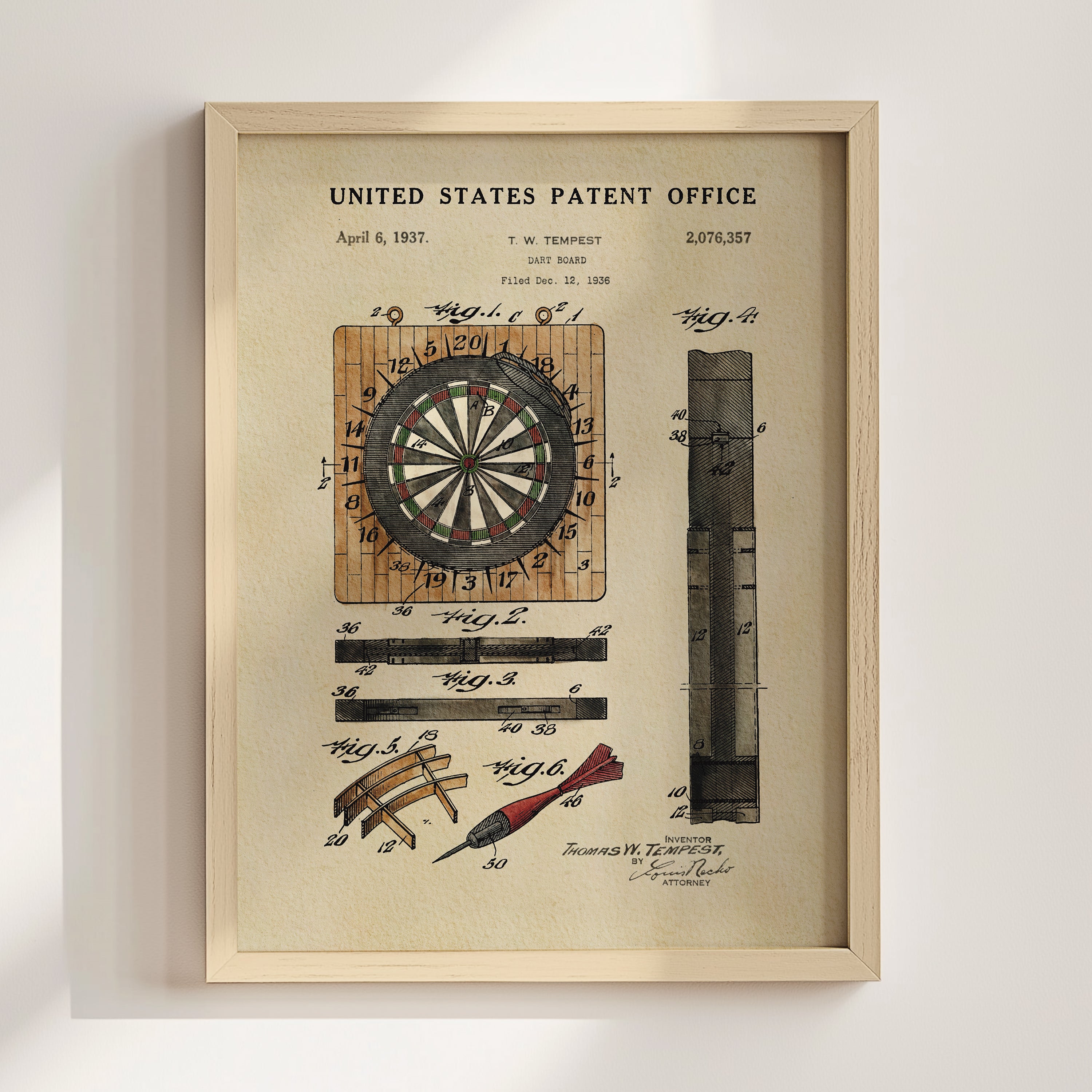 The image is a framed patent drawing depicting a dartboard and various technical drawings related to the dartboard.