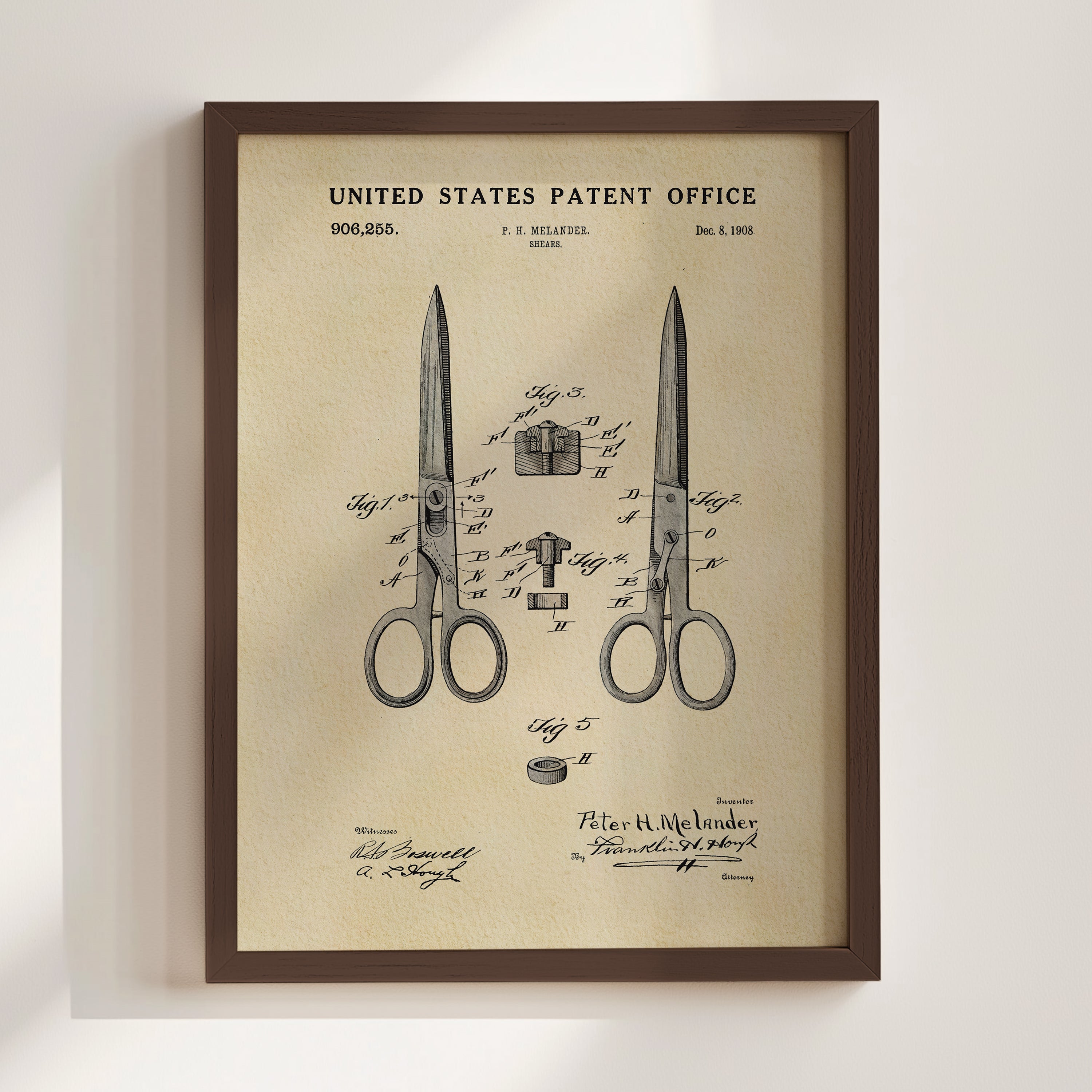 The image is a framed patent drawing of a pair of scissors, depicting the design and features of the invention.
