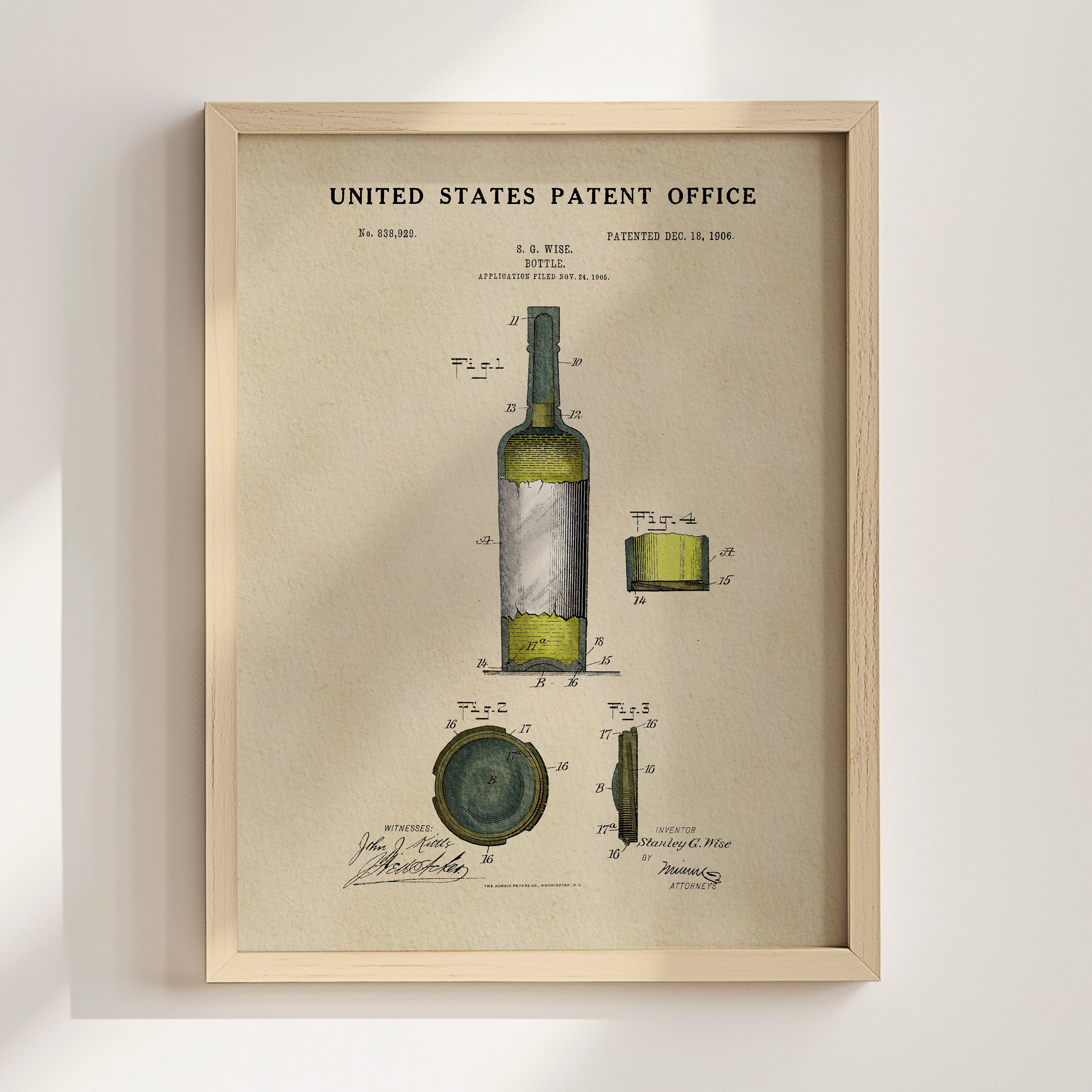 The image is a framed patent drawing depicting a wine bottle and its components, including the label and the cork.