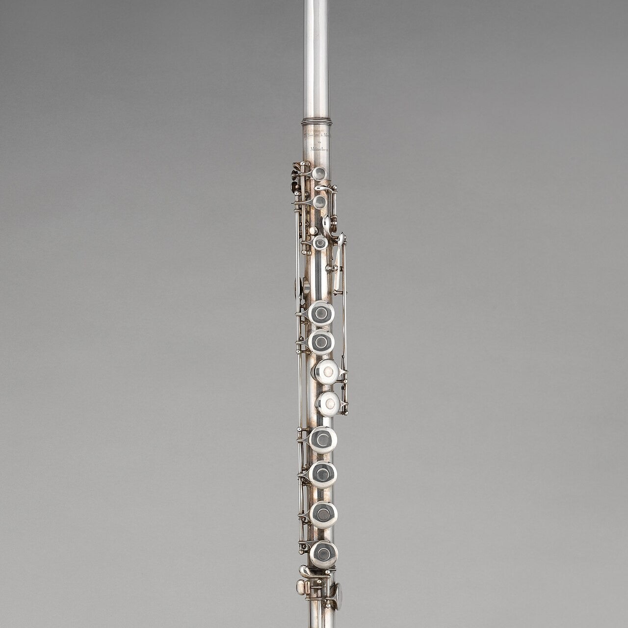 A silver concert flute