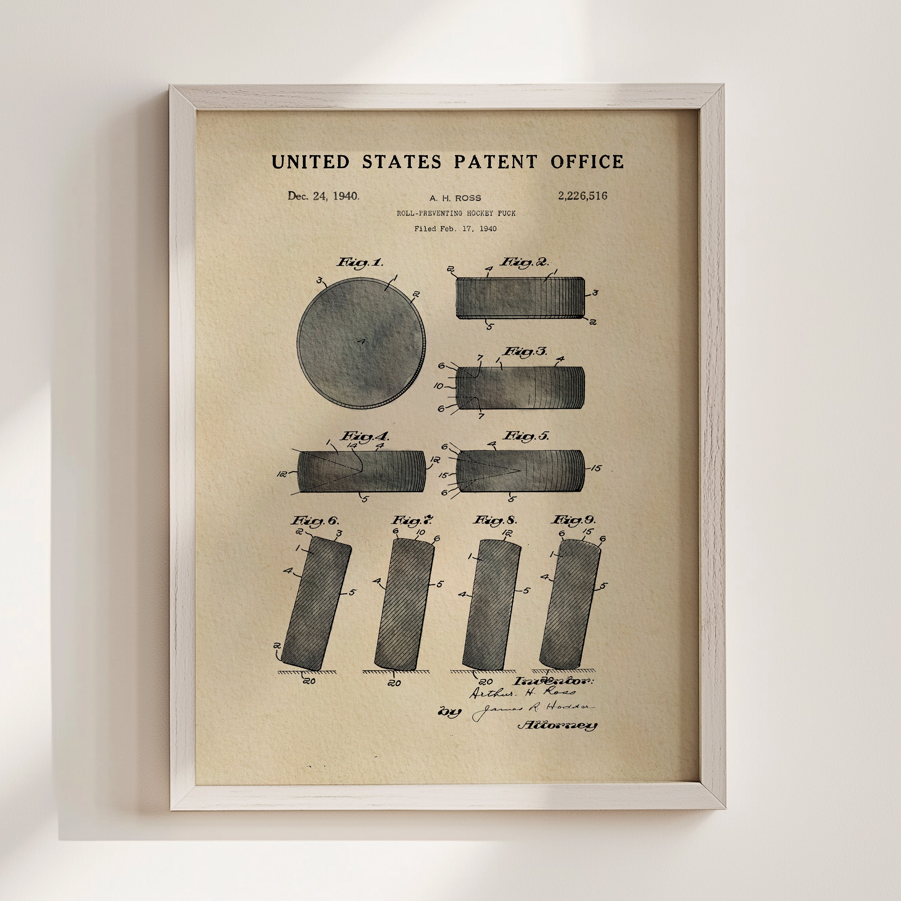 The image is a framed patent drawing from the United States Patent Office, dated December 24, 1940, depicting a hockey puck.
