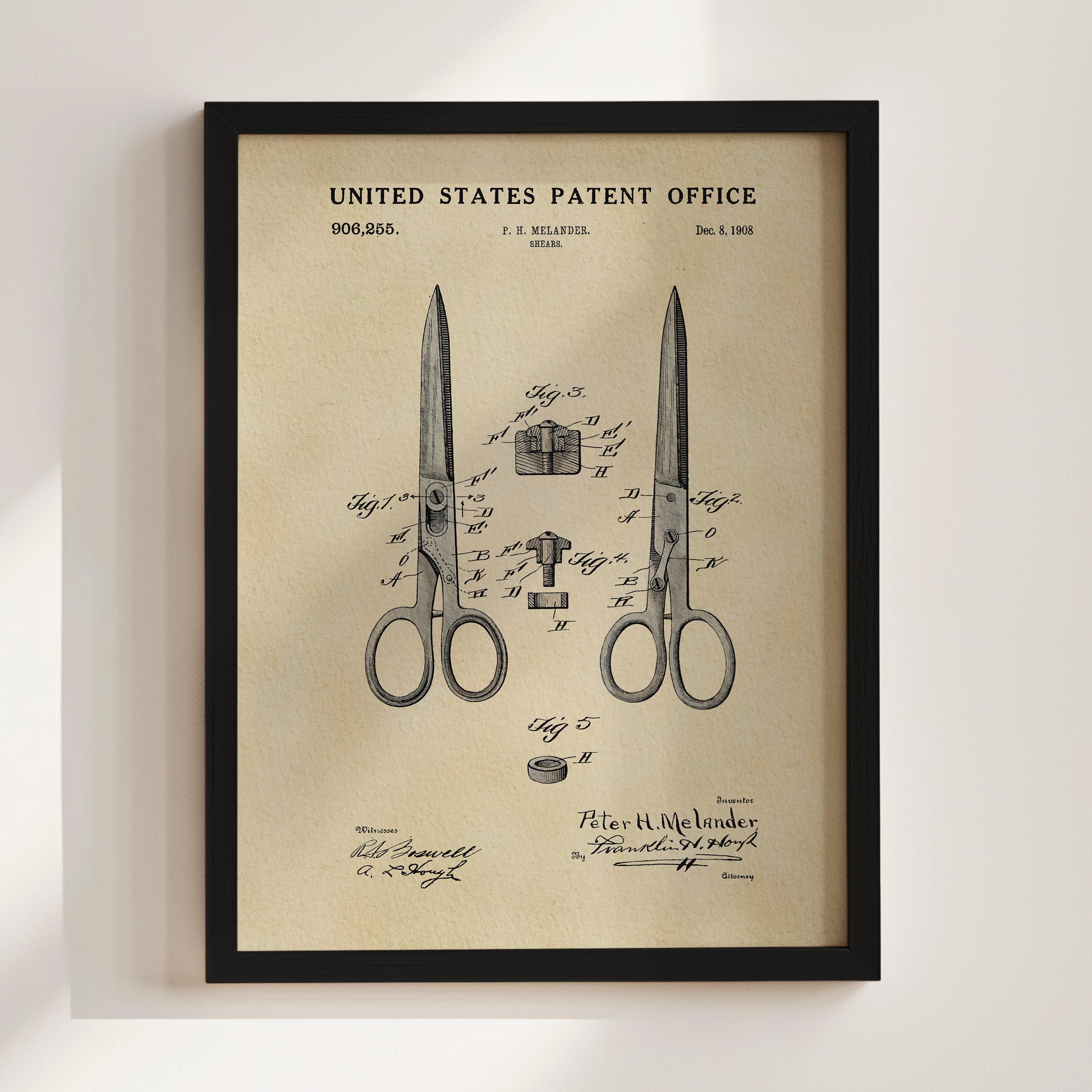 The image is a framed patent drawing of a pair of scissors, depicting the design and features of the invention.