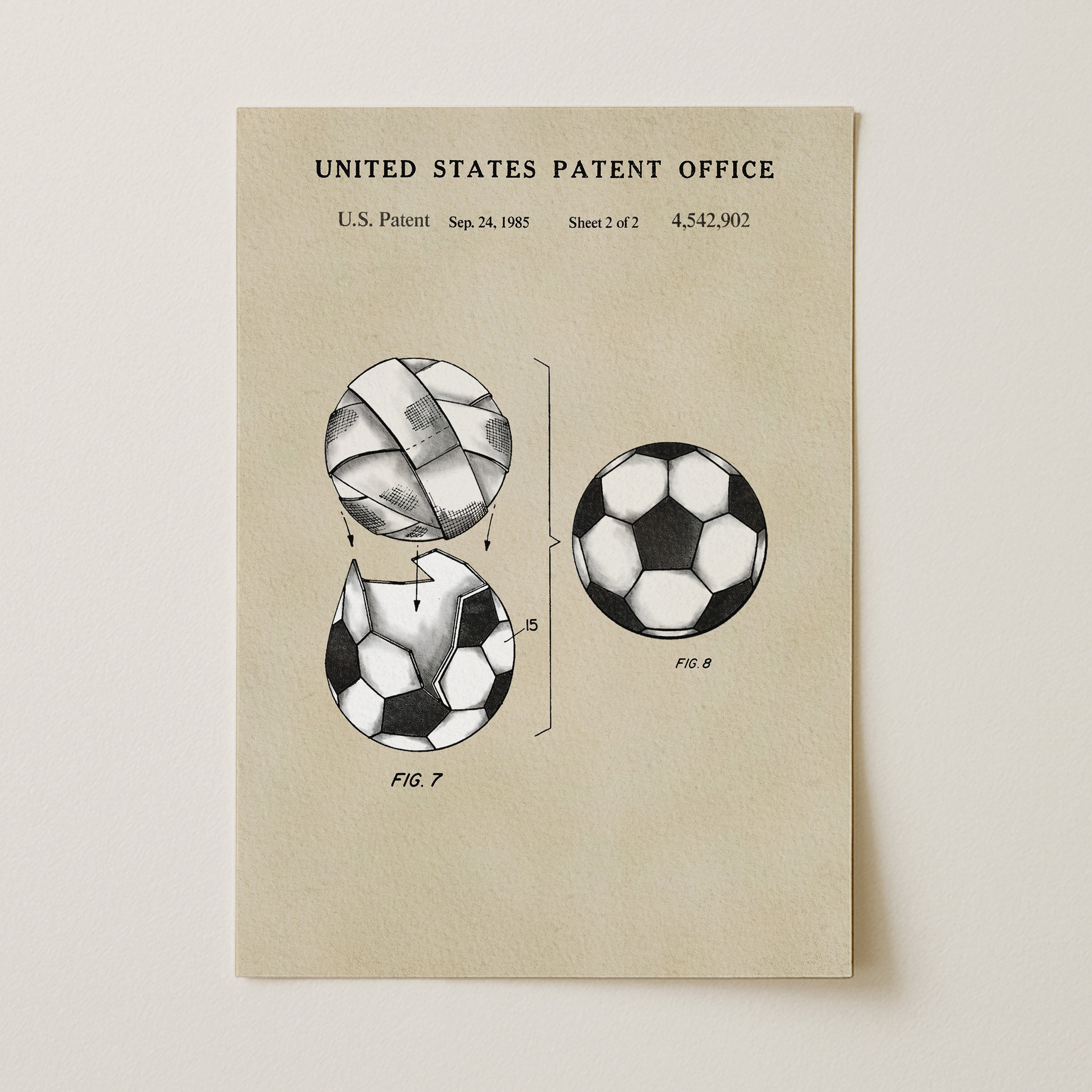 The image is a patent drawing depicting two soccer balls with different designs, along with some technical drawings and measurements.