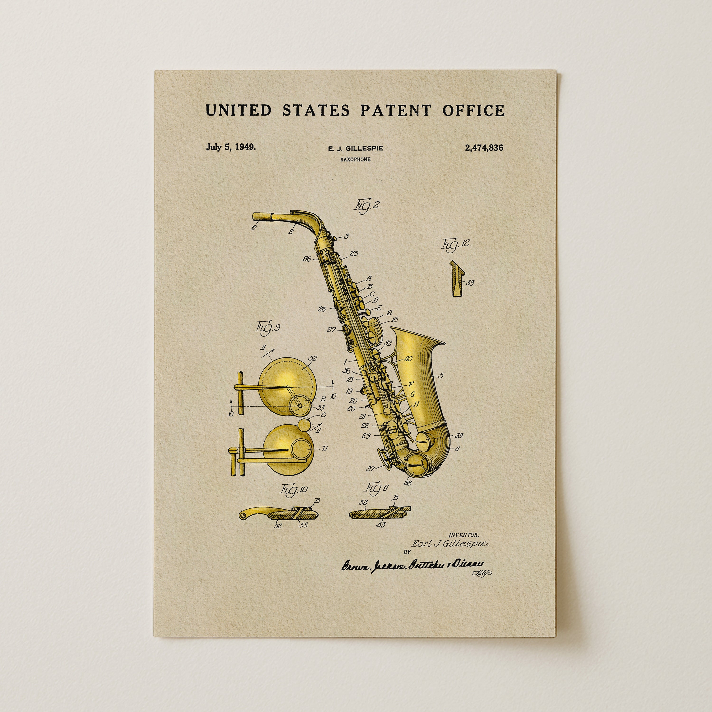 The image is a patent drawing of a saxophone, depicting its various components and design elements.