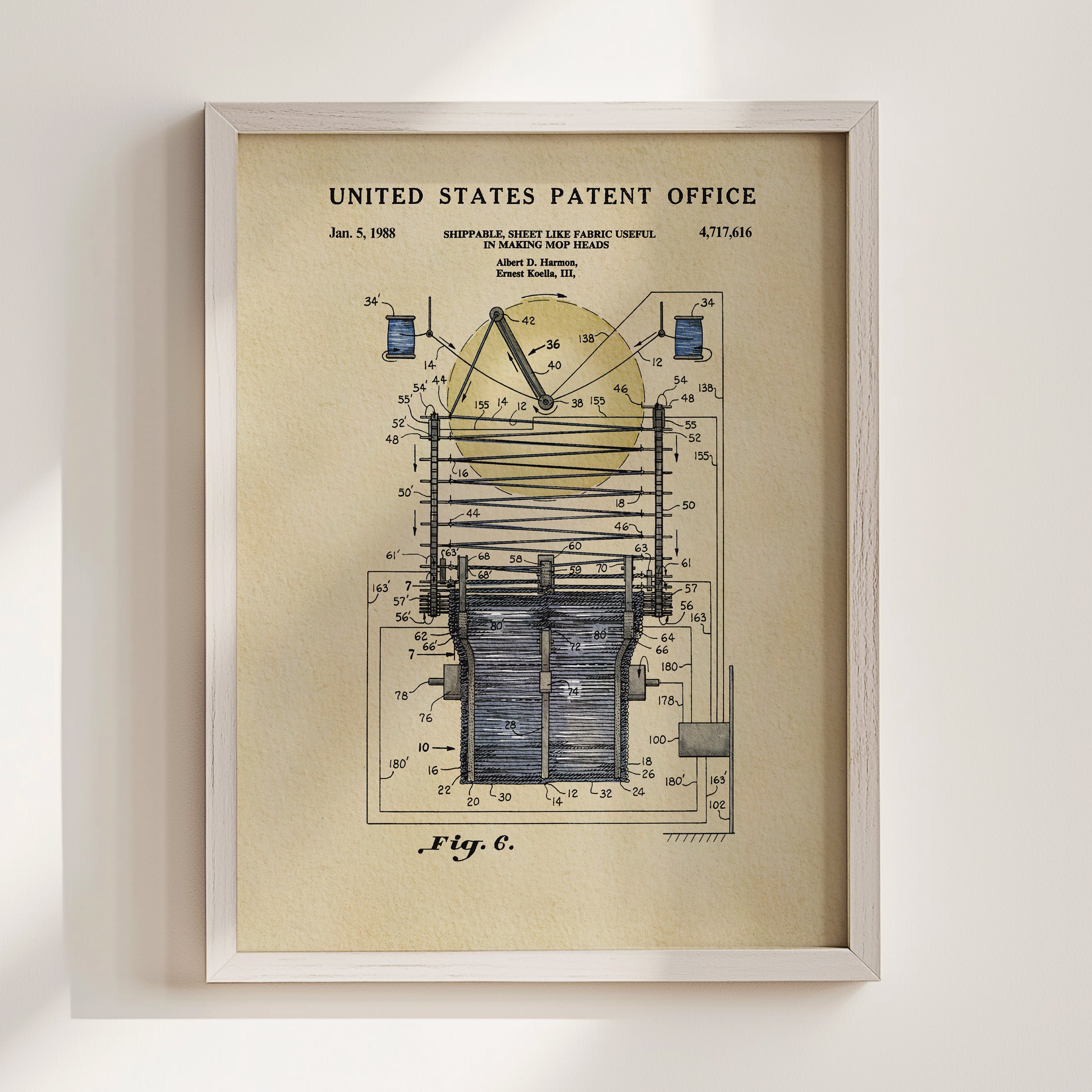 The image is a framed patent drawing depicting a ship's propeller, which is a piece of machinery used for propulsion.